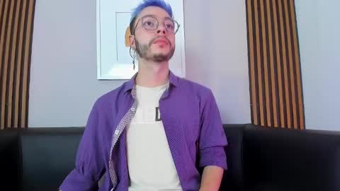 Snapshot of noah_ricci_ chatting on January 25, 11:55 am online show from January 25, 11:55 am