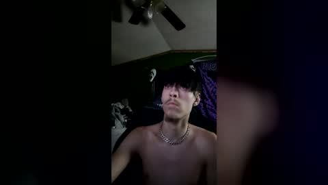noahbloom15507 online show from July 6, 11:40 am