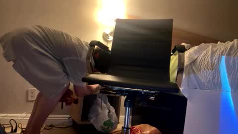 nocturnalhabits online show from October 23, 9:24 am