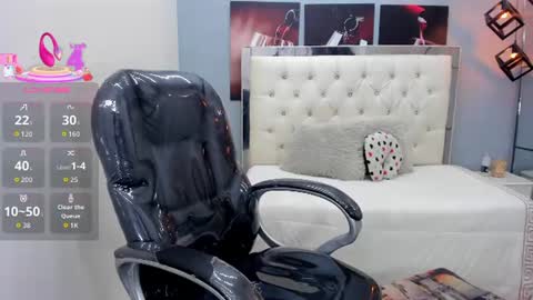 Noha Scott online show from July 7, 11:30 pm