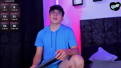 Nolan  online show from November 18, 6:22 pm