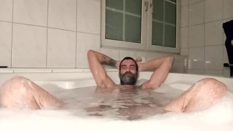 not4one online show from January 18, 3:02 am