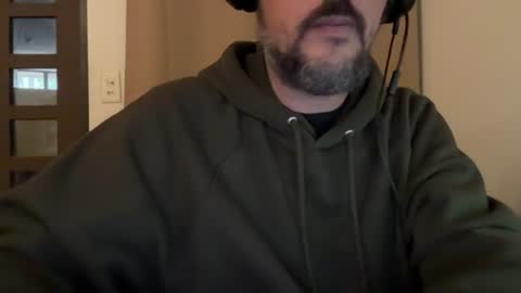 novio_muyalto online show from July 15, 11:22 pm