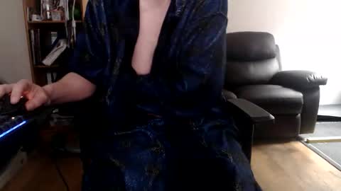 nursefan online show from September 28, 8:23 am