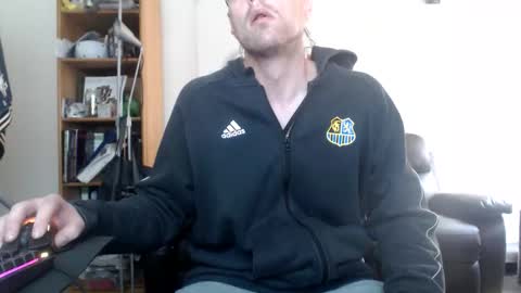 nursefan online show from October 5, 1:48 pm