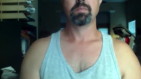 nvrenuff1979 online show from May 26, 10:55 am