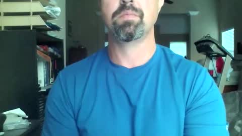 nvrenuff1979 online show from May 27, 10:56 am