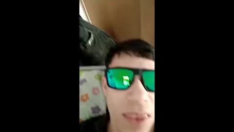 ocampojhon503 online show from April 4, 5:10 pm