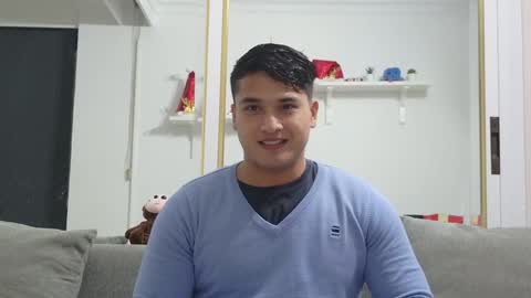 Snapshot of octavio_quinn chatting on December 9, 9:54 pm OCTAVIO QUINN online show from December 9, 9:54 pm