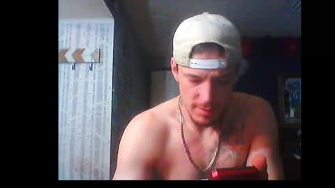 Snapshot of oh_you_know69 chatting on December 31, 8:34 pm who dares toss me some tips lets have fun online show from December 31, 8:34 pm