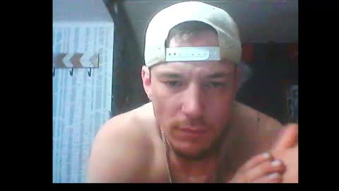 Snapshot of oh_you_know69 chatting on December 24, 3:58 pm who dares toss me some tips lets have fun online show from December 24, 3:58 pm