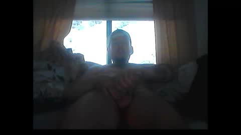 Snapshot of oh_you_know69 chatting on February 11, 9:46 pm who dares toss me some tips lets have fun online show from February 11, 9:46 pm