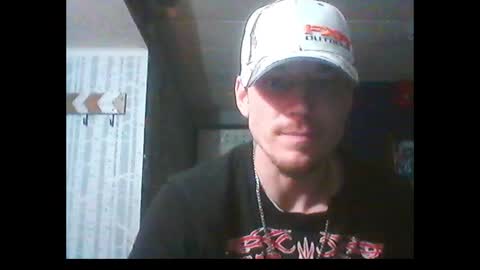 Snapshot of oh_you_know69 chatting on January 13, 9:08 am who dares toss me some tips lets have fun online show from January 13, 9:08 am