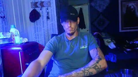 Snapshot of oh_you_know69 chatting on October 8, 9:46 am who dares toss me some tips lets have fun online show from October 8, 9:46 am