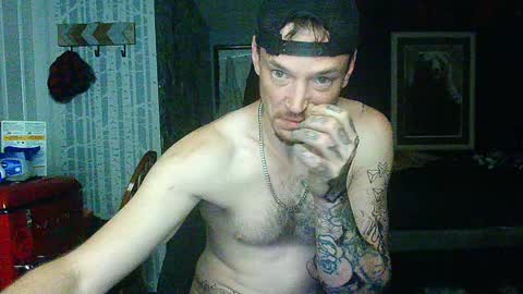 Snapshot of oh_you_know69 chatting on September 24, 11:52 am who dares toss me some tips lets have fun online show from September 24, 11:52 am