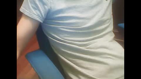 ojosverdess30 online show from December 15, 9:23 pm