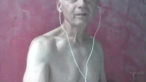 oldbuthorny62 online show from April 7, 7:41 am