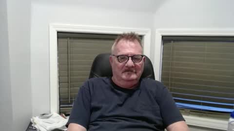 oldguybigd online show from March 20, 1:42 am
