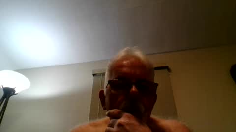OldMIGUY online show from March 7, 11:46 pm