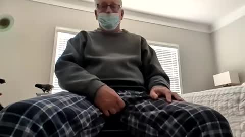 oldsubman online show from December 4, 2:02 pm