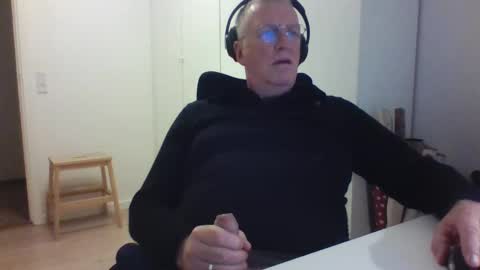 oldth online show from January 1, 10:56 pm