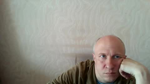 figaro online show from April 12, 11:55 am