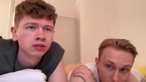 Snapshot of oliver_and_thomas chatting on September 11, 9:08 am Oliver and Thomas online show from September 11, 9:08 am