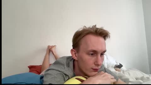 Snapshot of oliver_and_thomas chatting on October 19, 2:53 pm Oliver and Thomas online show from October 19, 2:53 pm