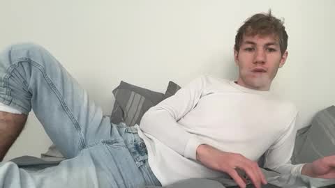 Snapshot of oliver_beck chatting on February 16, 6:10 pm Oliver Beck online show from February 16, 6:10 pm