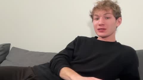 Snapshot of oliver_beck chatting on January 17, 2:18 am Oliver Beck online show from January 17, 2:18 am
