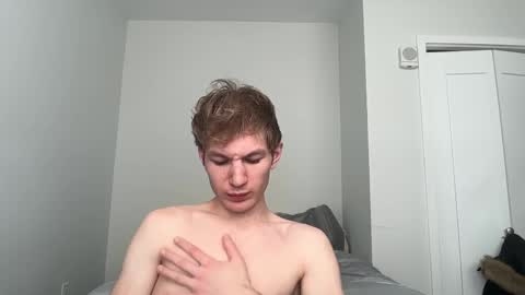 Snapshot of oliver_beck chatting on February 22, 7:10 pm Oliver Beck online show from February 22, 7:10 pm