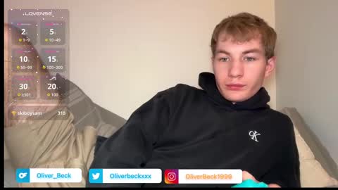 Snapshot of oliver_beck chatting on September 10, 3:05 am Oliver Beck online show from September 10, 3:05 am