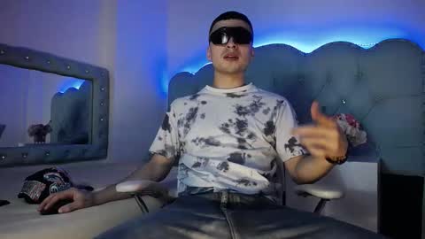 Oliver Benedetti online show from February 4, 8:20 am