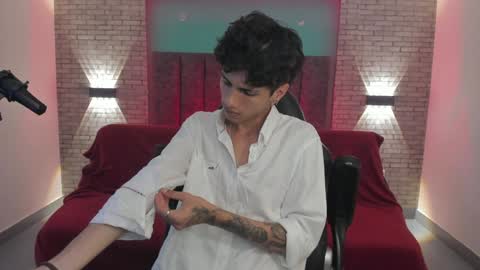 Oliver fast online show from December 17, 2:00 pm