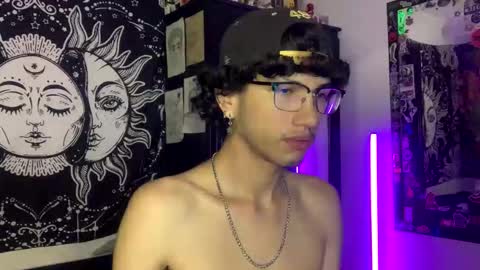 Oliver fast online show from December 18, 9:27 am