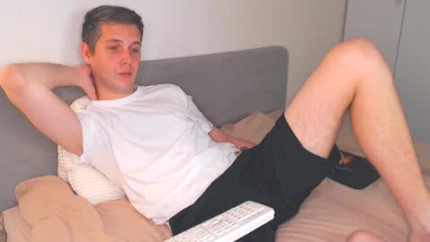 Snapshot of oliver_hort chatting on September 20, 2:50 pm Oliver online show from September 20, 2:50 pm