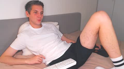 Snapshot of oliver_hort chatting on September 21, 5:57 pm Oliver online show from September 21, 5:57 pm