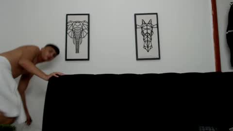 OLIVER online show from February 16, 10:10 pm