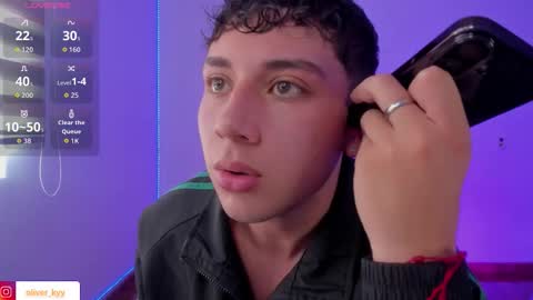 oliveeer online show from January 8, 7:19 pm