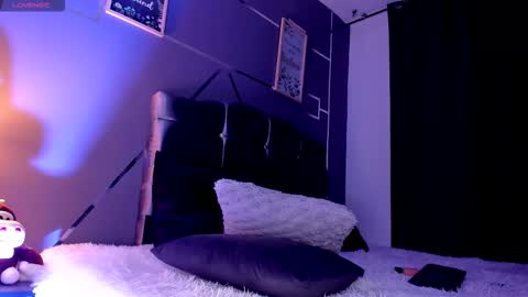 Snapshot of oliver_mr_ chatting on September 18, 7:49 pm oliver mr online show from September 18, 7:49 pm