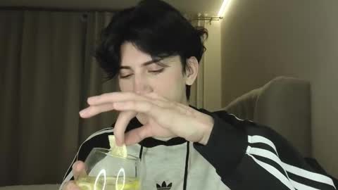 oliver online show from February 26, 7:59 pm