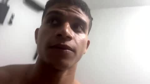 Snapshot of oliver_thompsson chatting on March 3, 12:01 am oliver thompsson online show from March 3, 12:01 am