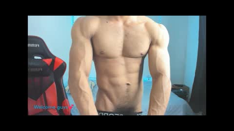 Snapshot of oliver_thompsson chatting on September 13, 1:39 am oliver thompsson online show from September 13, 1:39 am