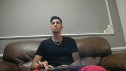 Oliver bennet online show from September 10, 12:15 pm