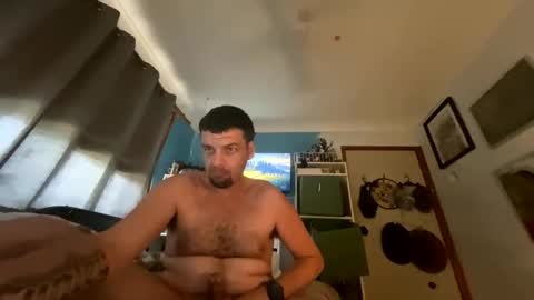 oliversunley22 online show from December 18, 2:07 am