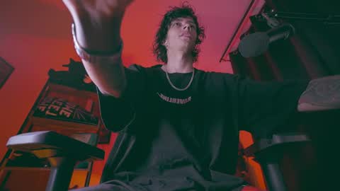     online show from April 20, 2:25 am