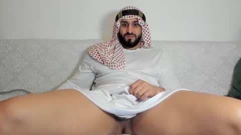 Omar online show from December 4, 7:39 am