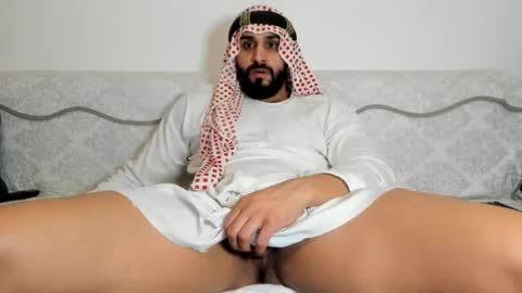 Omar online show from December 11, 9:33 pm