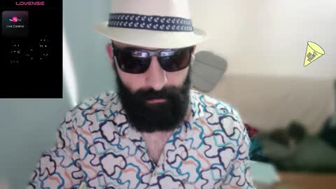 ona nisme online show from December 3, 1:28 pm