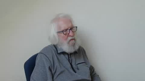 Somewhere over the rainbow online show from March 6, 7:47 am